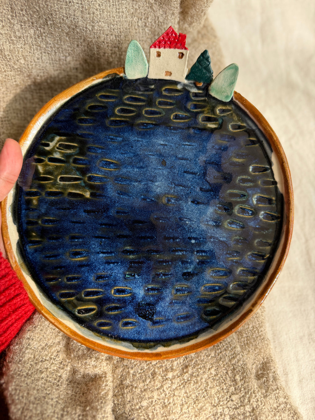 Cottage by the Water Plate