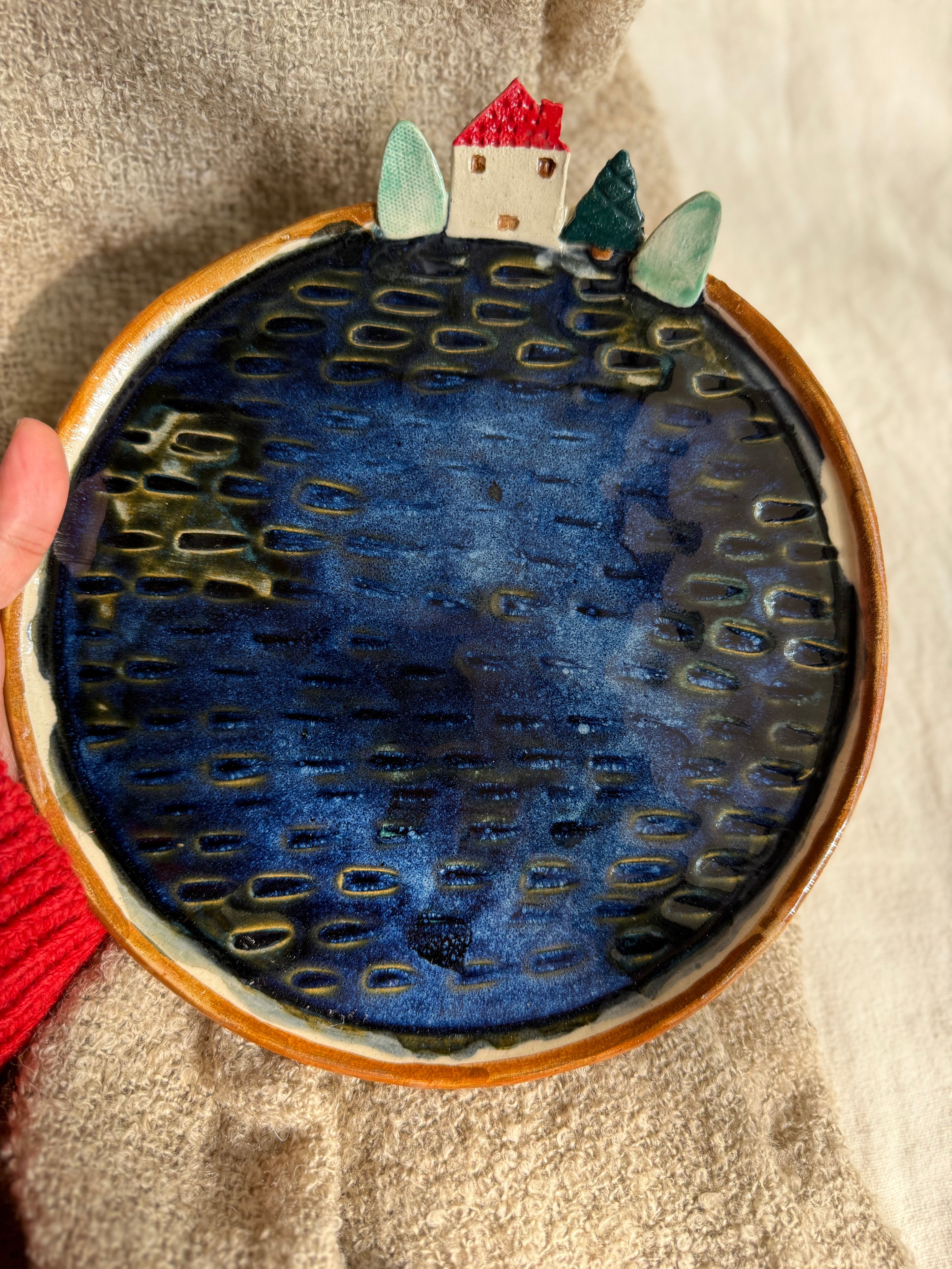 Cottage by the Water Plate