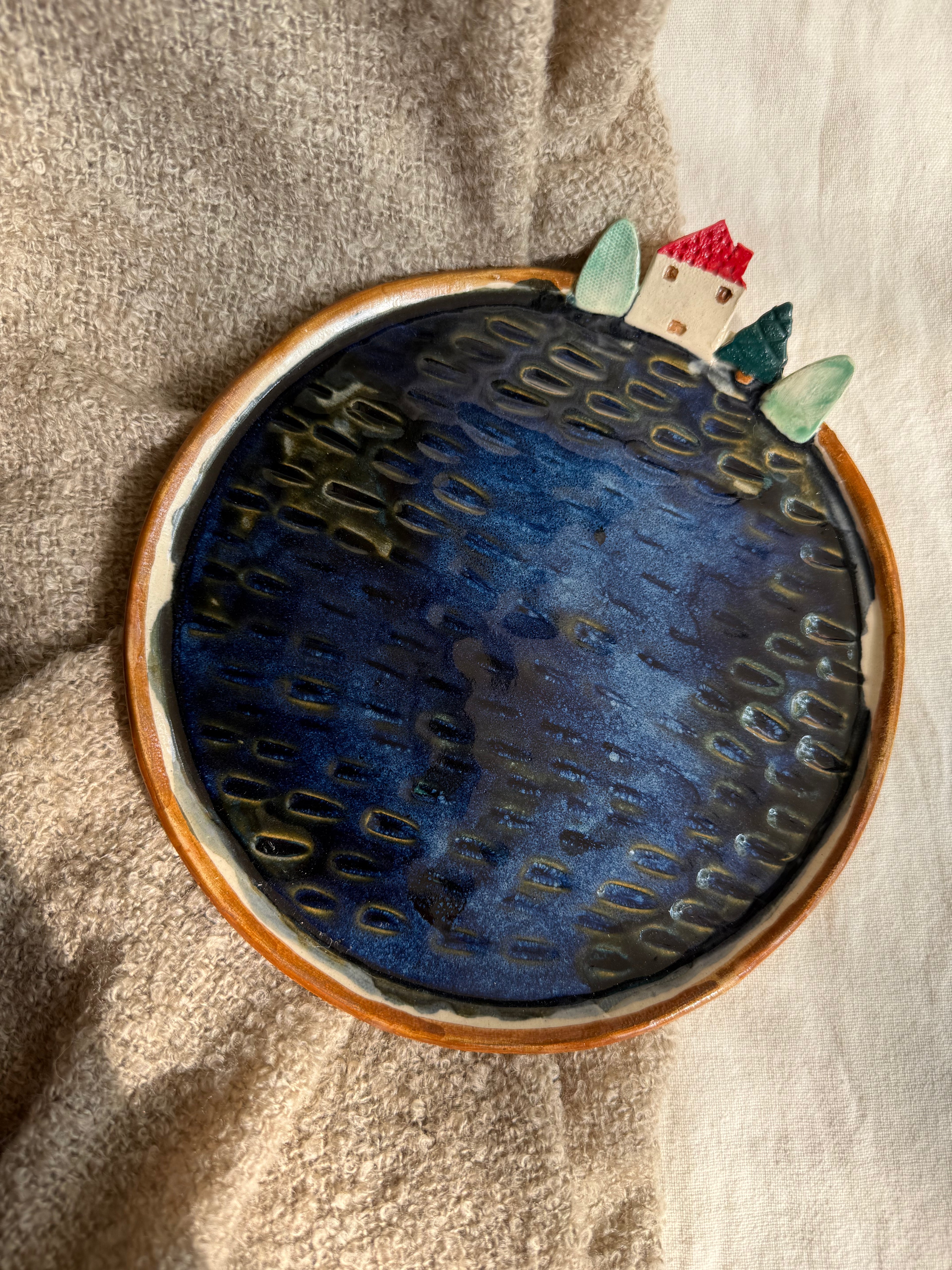 Cottage by the Water Plate