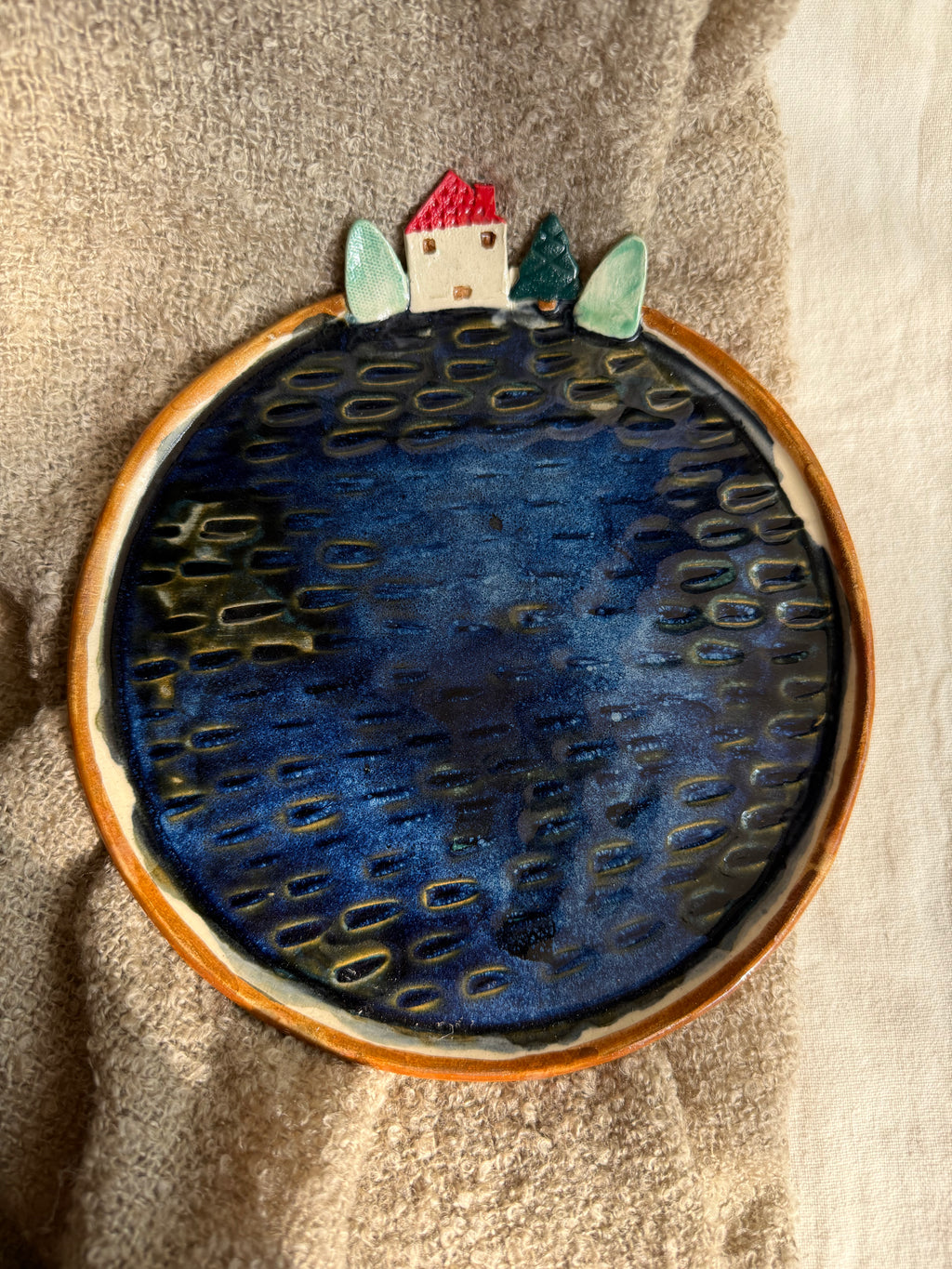 Cottage by the Water Plate