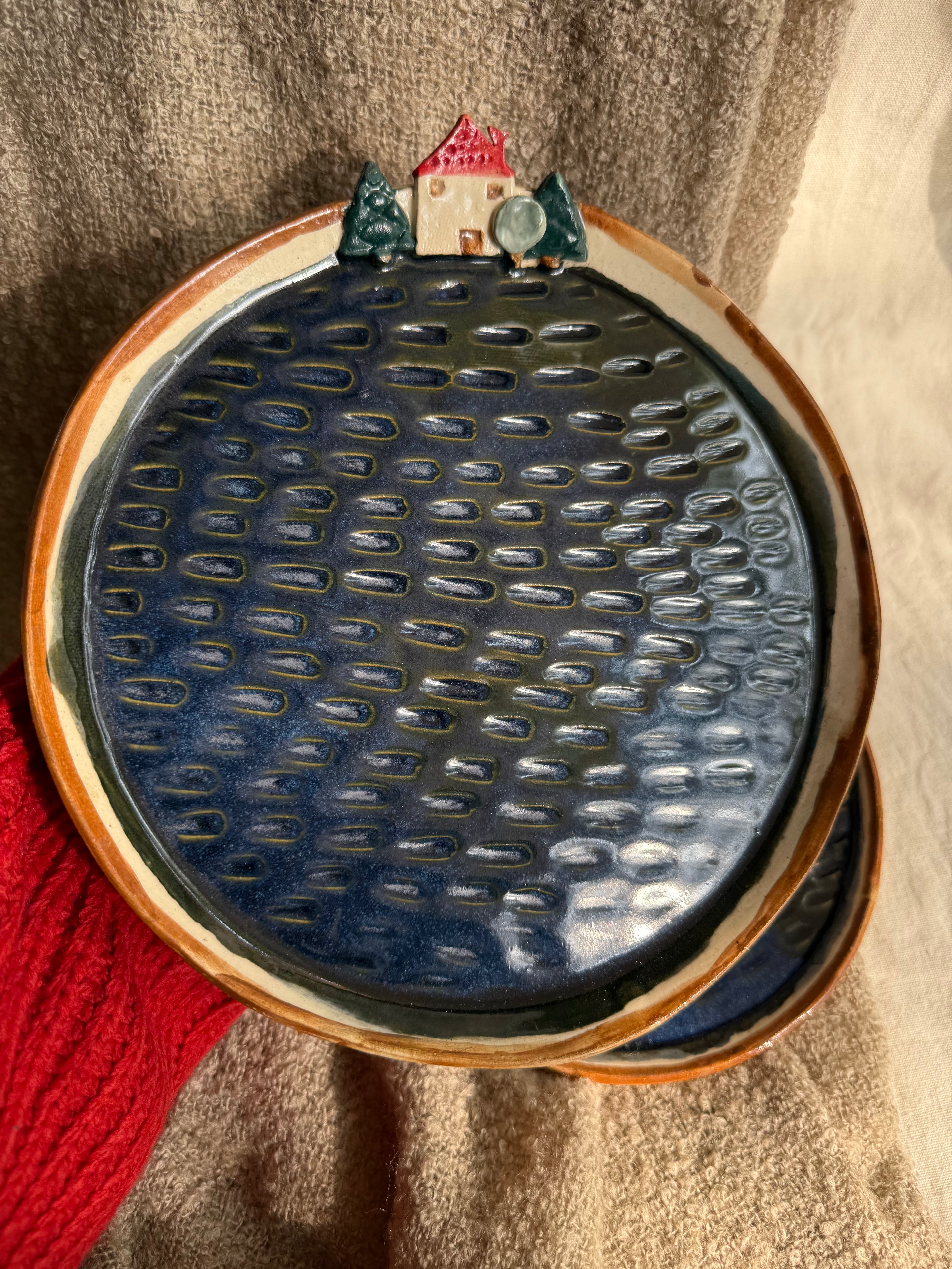 Cottage by the Water Plate