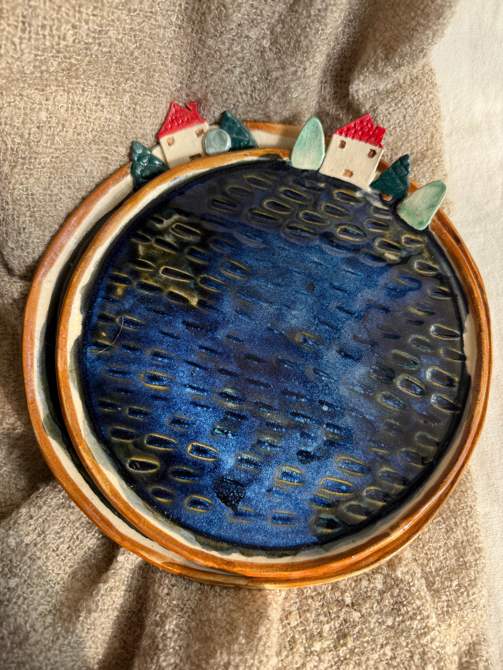 Cottage by the Water Plate